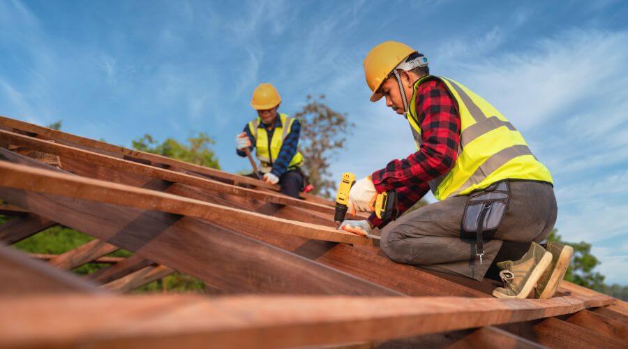 Professional residential roofers in Elkader, IA
